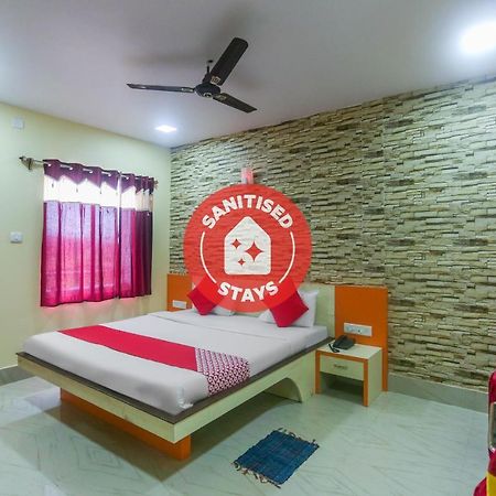 Oyo 60771 New Puri Hotel Exterior foto