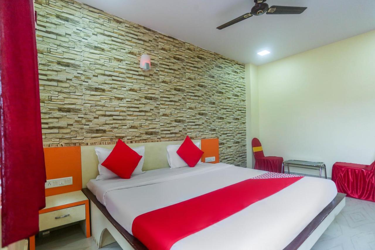 Oyo 60771 New Puri Hotel Exterior foto