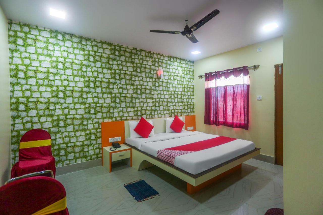 Oyo 60771 New Puri Hotel Exterior foto