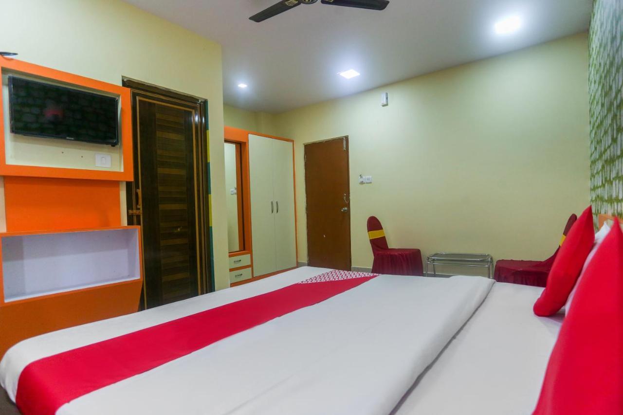 Oyo 60771 New Puri Hotel Exterior foto